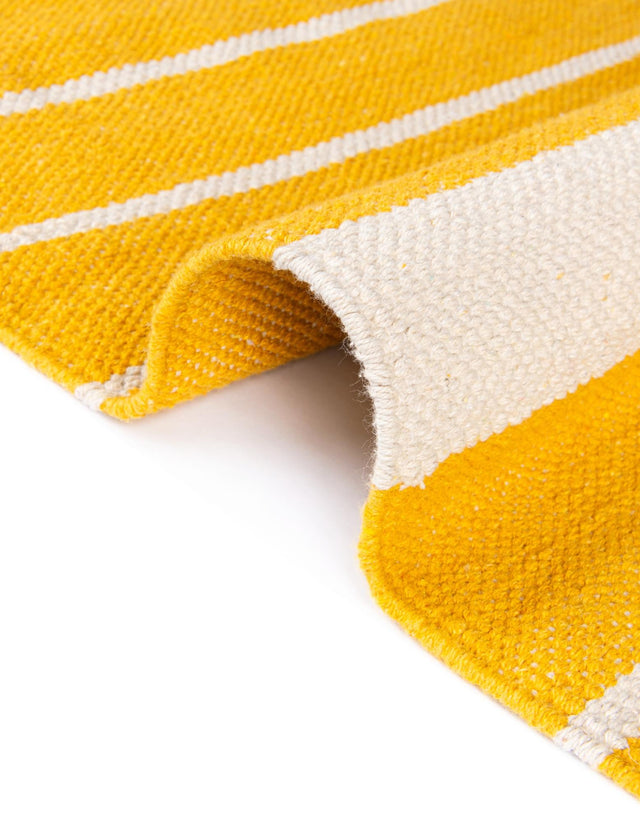 Gold and White 6' 1 x 9' Chindi Cotton Rectangle Rug