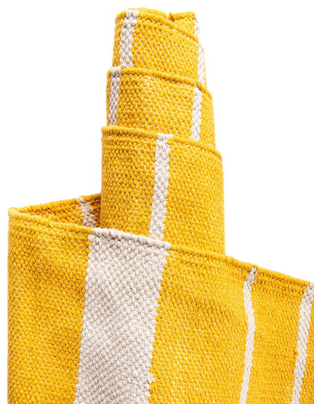 Gold and White 6' 1 x 9' Chindi Cotton Rectangle Rug