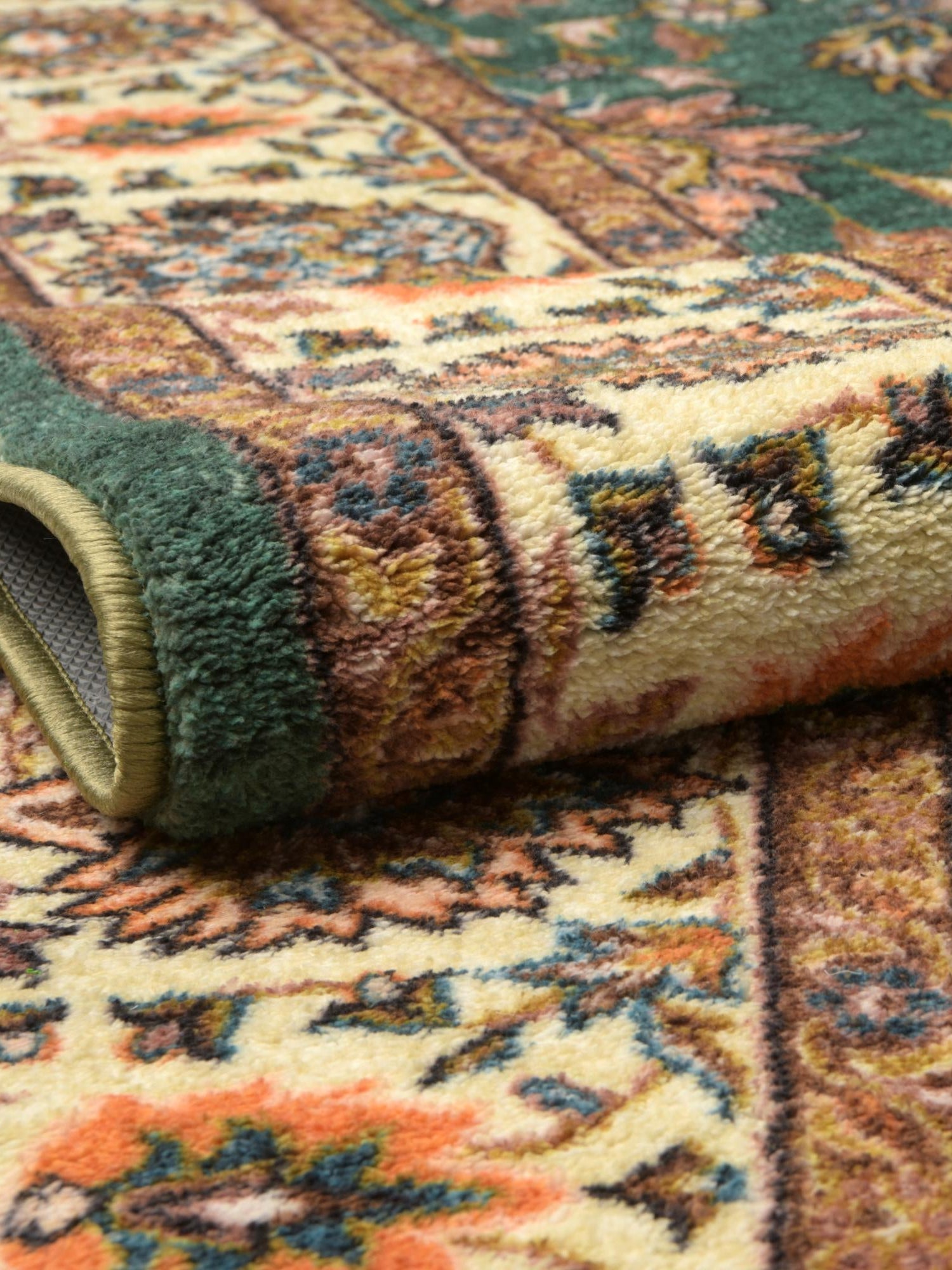 Washable Emerald Green 4' 4 x 6' Medina Rectangle Area Rug Easy to Clean Stain Resistant & Durable Polyester Classic Carpet for Home Decor & Design for Sale at Rug Engine