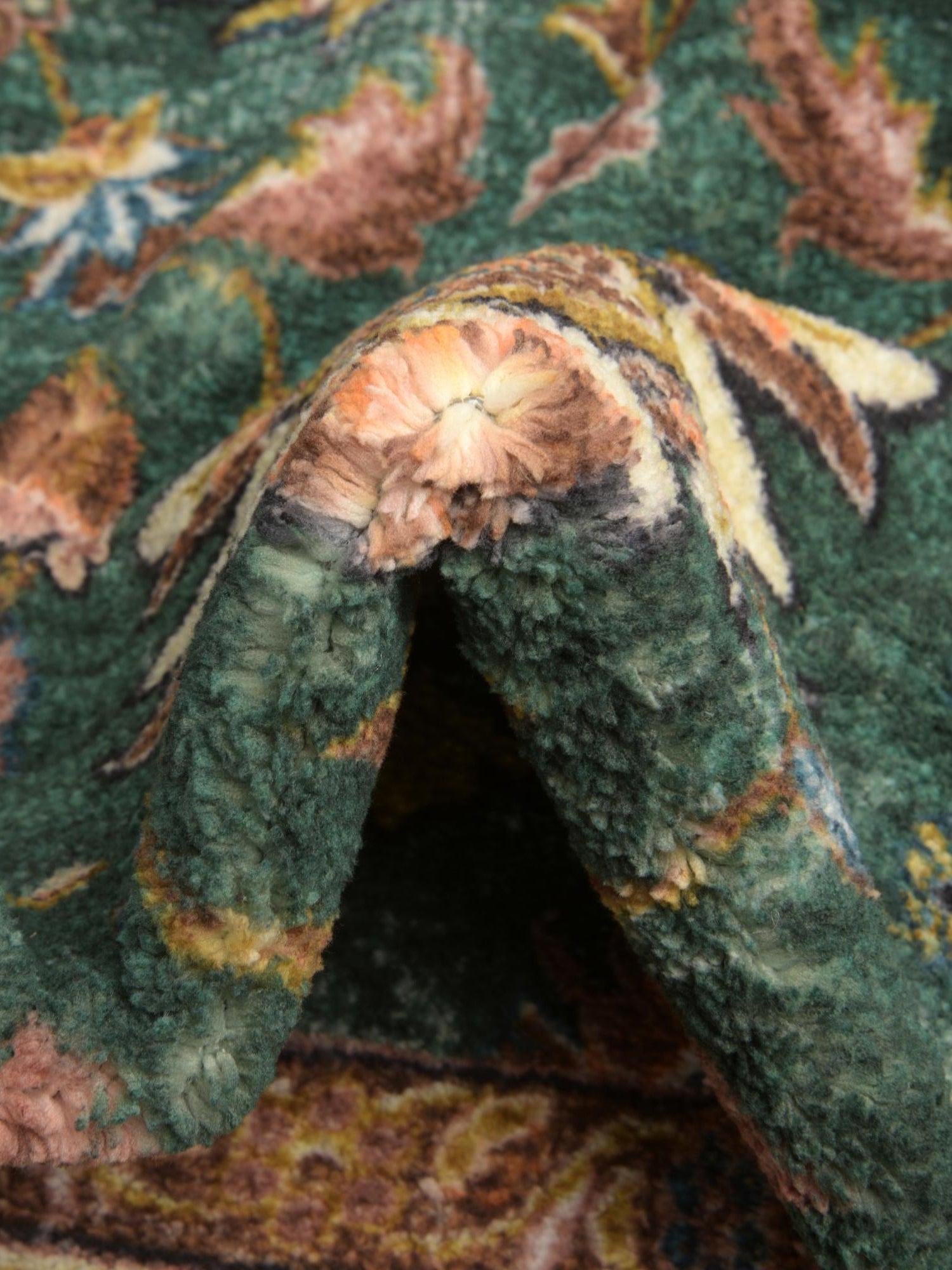 Washable Emerald Green 6' 7 x 9' Medina Rectangle Area Rug Easy to Clean Stain Resistant & Durable Polyester Classic Carpet for Home Decor & Design for Sale at Rug Engine