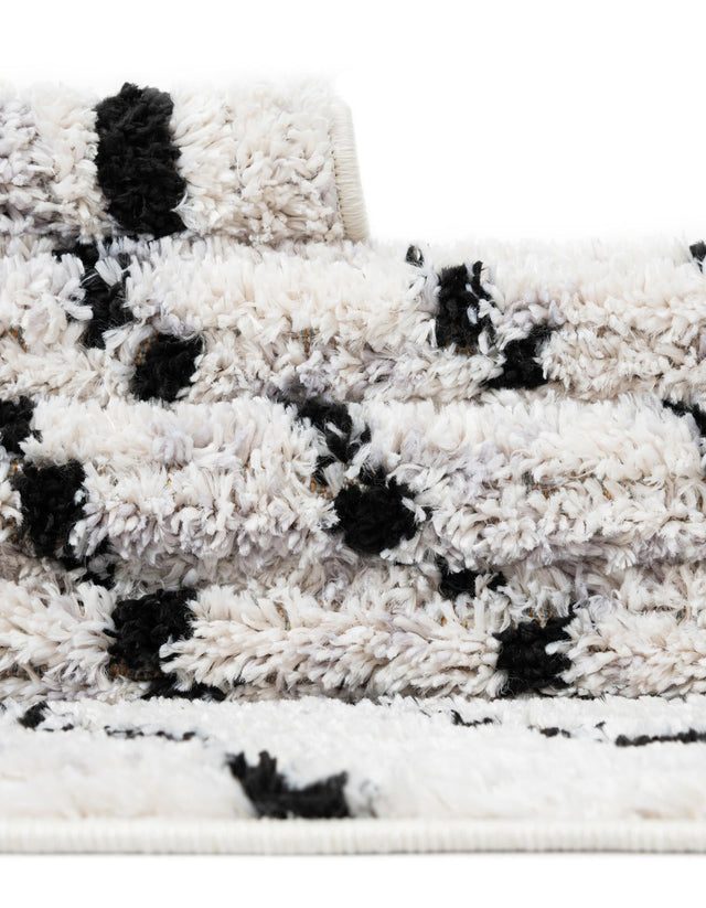 Black and White 7' 10 x 7' 10 Tagine Octagon Area Rug Durable 100% Polyester Modern Unique Easy Clean Carpet for Indoor Home Decor for Sale at Rug Engine
