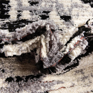 Black and White 5' 3 x 5' 3 Tagine Octagon Area Rug Durable 100% Polyester Modern Unique Easy Clean Carpet for Indoor Home Decor for Sale at Rug Engine