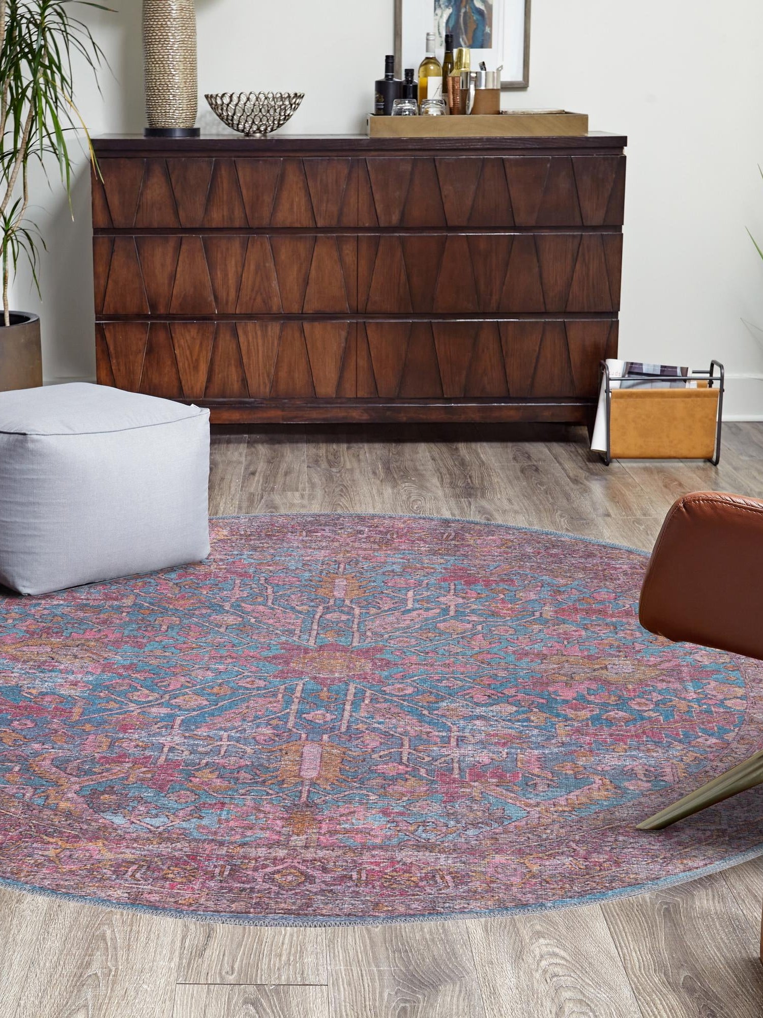 Washable Antique Blue 3' 11 x 3' 11 Mangata Round Area Rug Easy to Clean Stain Resistant & Durable Chenille Traditional Vintage Distressed Carpet for Sale at Rug Engine