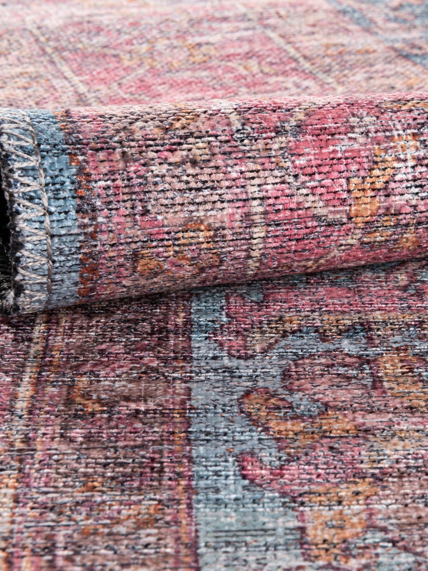 Washable Antique Blue 3' 11 x 3' 11 Mangata Round Area Rug Easy to Clean Stain Resistant & Durable Chenille Traditional Vintage Distressed Carpet for Sale at Rug Engine