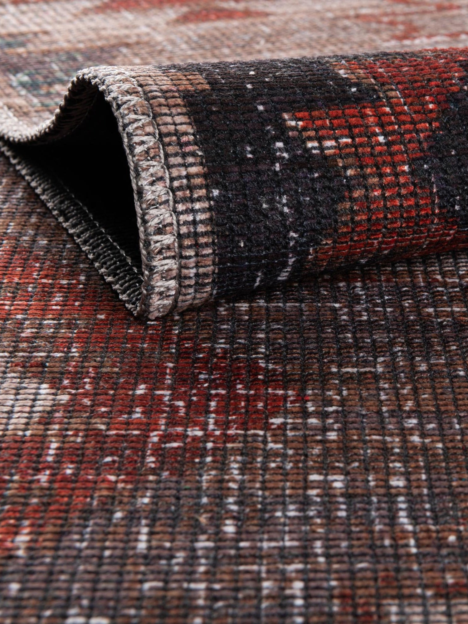 Washable Rust red and Beige 3' 11 x 3' 11 Sisu Round Area Rug Easy to Clean Stain Resistant & Durable Polyester Chenille Distressed Vintage Look Carpet for Sale at Rug Engine