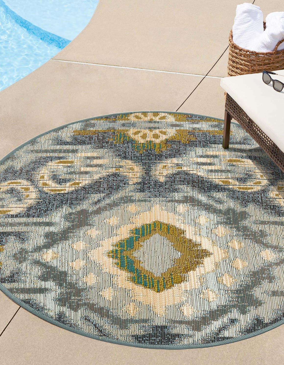 Blue 8' x 8' Outdoor Modern Round Area Rug Weather Resistant for Patio, Deck, Terrace, Balcony, Porch 100% Polypropylene Modern Outside Carpet for Sale at Rug Engine