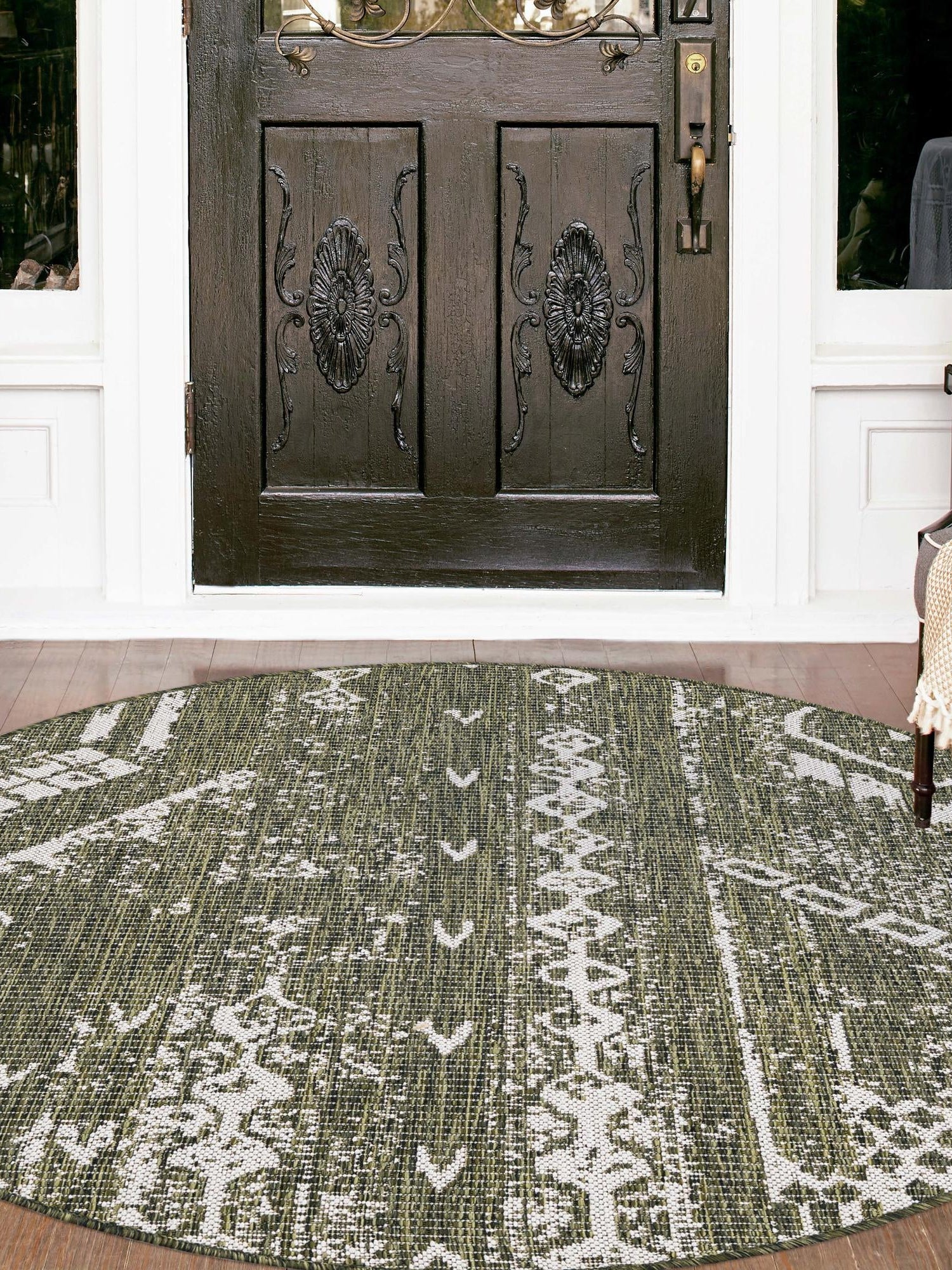 Green 3' 1 x 3' 1 Outdoor Bohemian Round Area Rug Weather Resistant for Patio, Deck, Terrace, Balcony, Porch 100% Polypropylene Boho Carpet Mat for Sale at Rug Engine