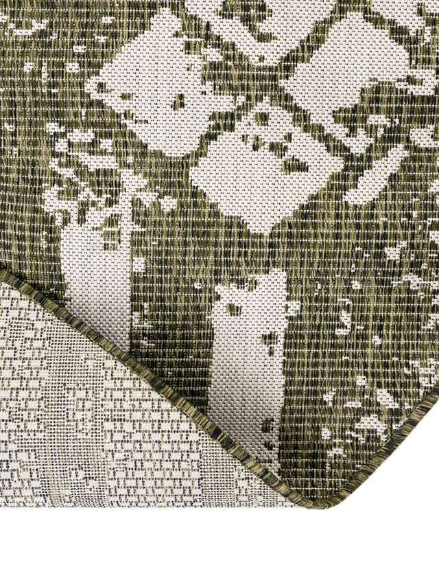 Green 7' 10 x 7' 10 Outdoor Bohemian Round Area Rug Weather Resistant for Patio, Deck, Terrace, Balcony, Porch 100% Polypropylene Boho Carpet Mat for Sale at Rug Engine