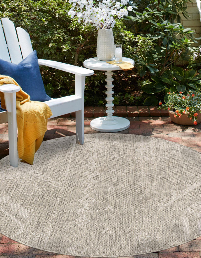 Gray 4' 1 x 4' 1 Outdoor Bohemian Round Area Rug Weather Resistant for Patio, Deck, Terrace, Balcony, Porch 100% Polypropylene Boho Carpet Mat for Sale at Rug Engine