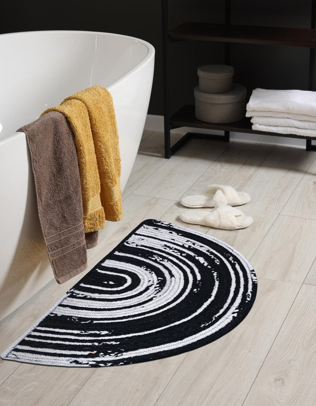 Black and White 2' 2 x 4' Braided Chindi Semicircle Hearth Rug