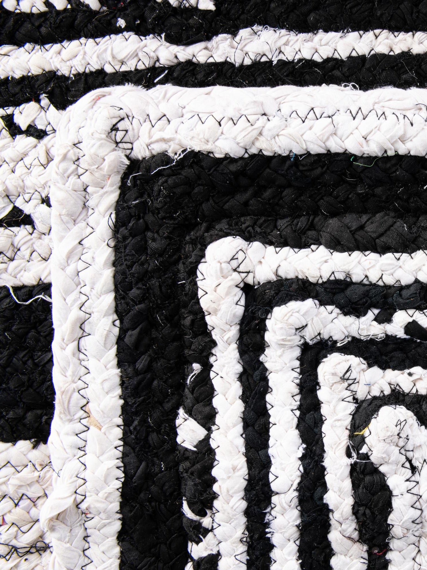 Black and White 1' 2 x 5' 1 Braided Chindi Table Runner Area Rug Decorative Dining Room Kitchen All Natural Material Table Cover 100% Cotton Hand Braided Natural Eco-Friendly Boho Style Modern Carpet for Living Rooms Dining Office Dorm for Sale at Rug Engine