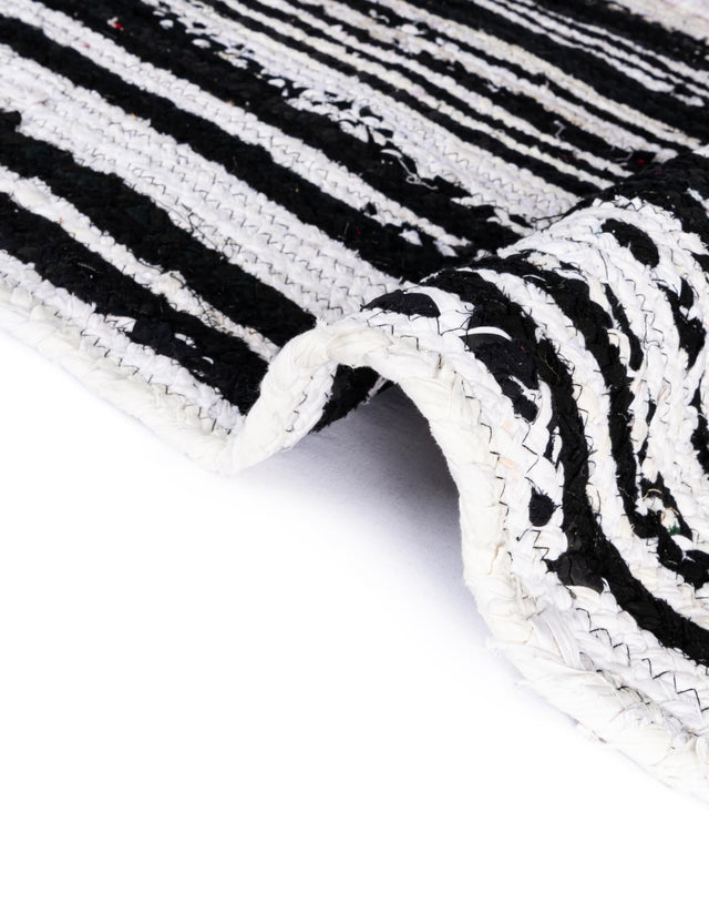 Black and White 1' 2 x 5' 1 Braided Chindi Table Runner