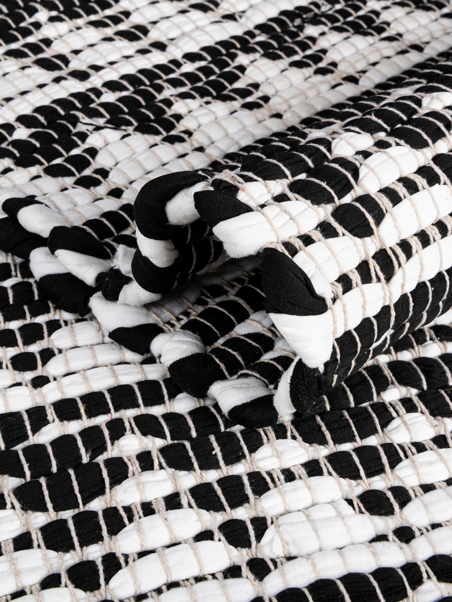 Black and White 1' 2 x 8' Chindi Jute Table Runner Area Rug Decorative Dining Room Kitchen All Natural Material Table Cover Interior Design Home Decor Carpet Mat for Sale at Rug Engine