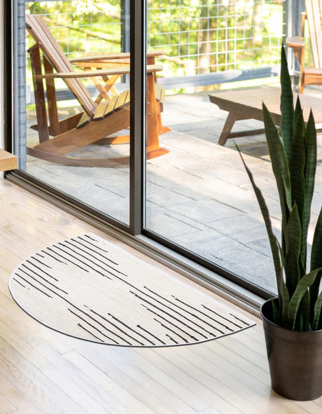 White 2' 2 x 4' Chindi Cotton Semicircle Hearth Rug