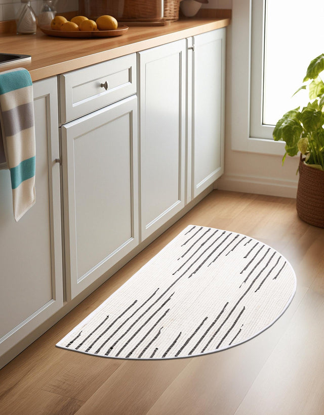 White 2' 2 x 4' Chindi Cotton Semicircle Hearth Rug