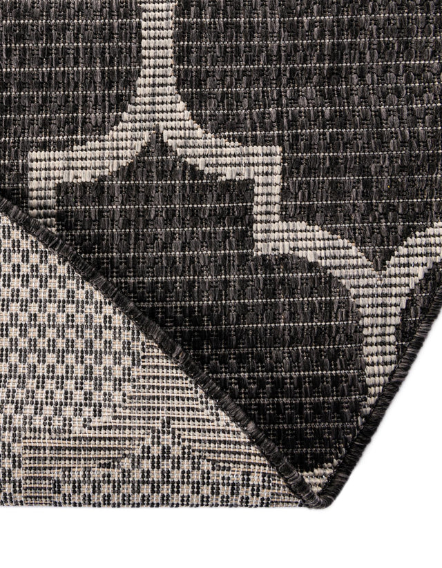 Black 6' 1 x 6' 1 Outdoor Trellis Round Area Rug Weather Resistant for Patio, Deck, Terrace, Balcony, Porch Geometric Design Water Safe Outside Carpet for Sale at Rug Engine