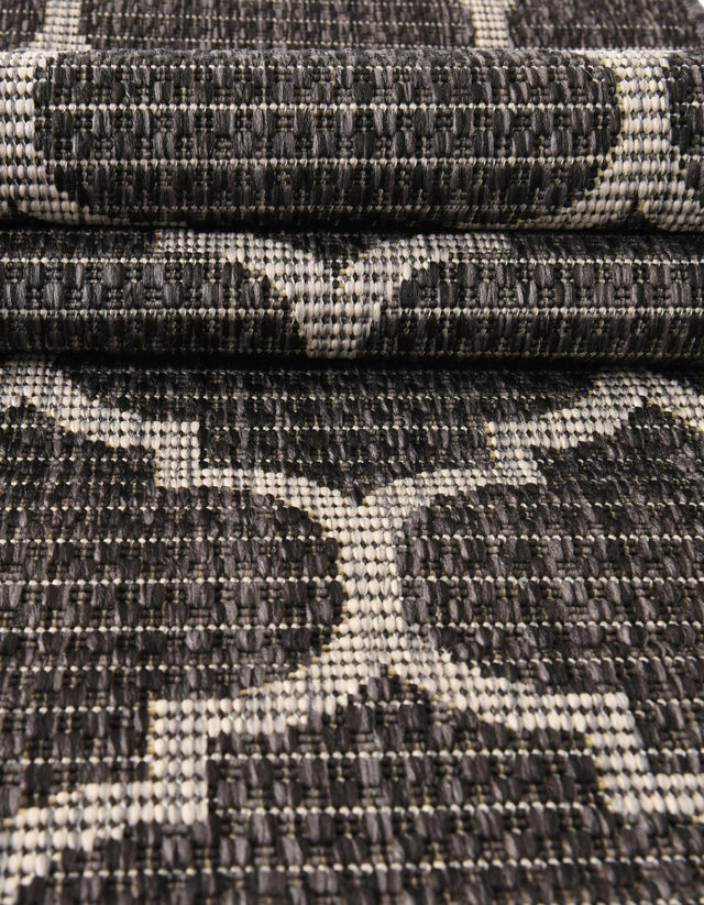 Black 6' 1 x 6' 1 Outdoor Trellis Round Area Rug Weather Resistant for Patio, Deck, Terrace, Balcony, Porch Geometric Design Water Safe Outside Carpet for Sale at Rug Engine