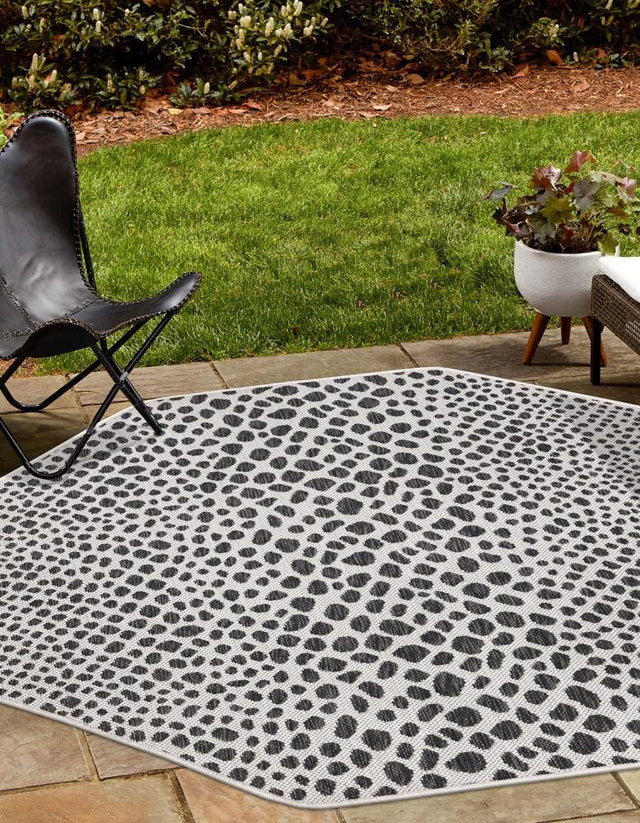 Black 4' 1 x 4' 1 Jill Zarin Outdoor Octagon Area Rug Weather Resistant for Patio, Deck, Terrace, Balcony, Porch Durable 100% Polypropylene Carpet for Outside for Sale at Rug Engine