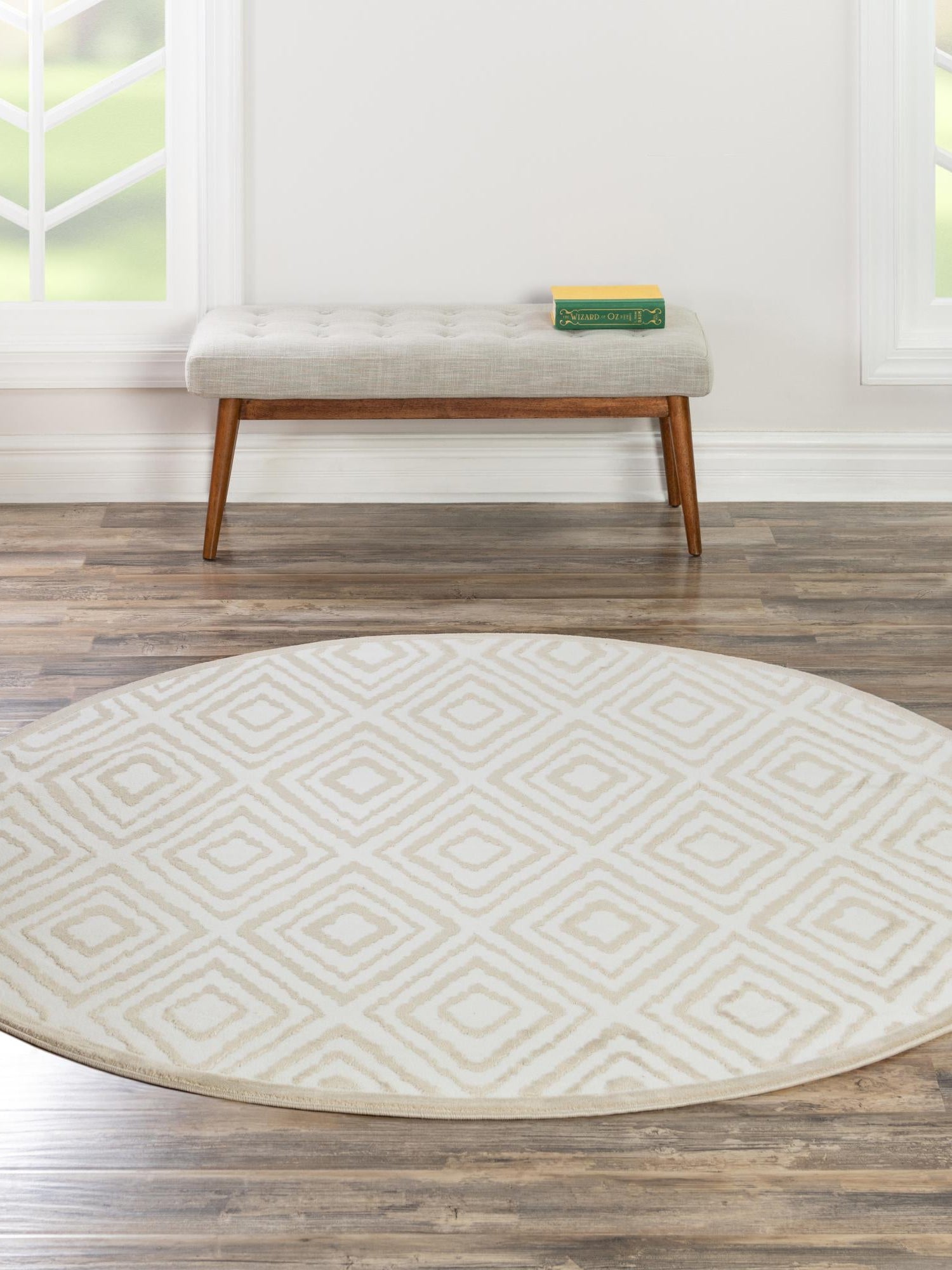 Snow White 4' x 4' Hermitage Round Area Rug 55% Polypropylene & 45% Polyester Easy Clean Stain-Resistant Carpet for Living, Office, Dorm Rooms for Sale at Rug Engine