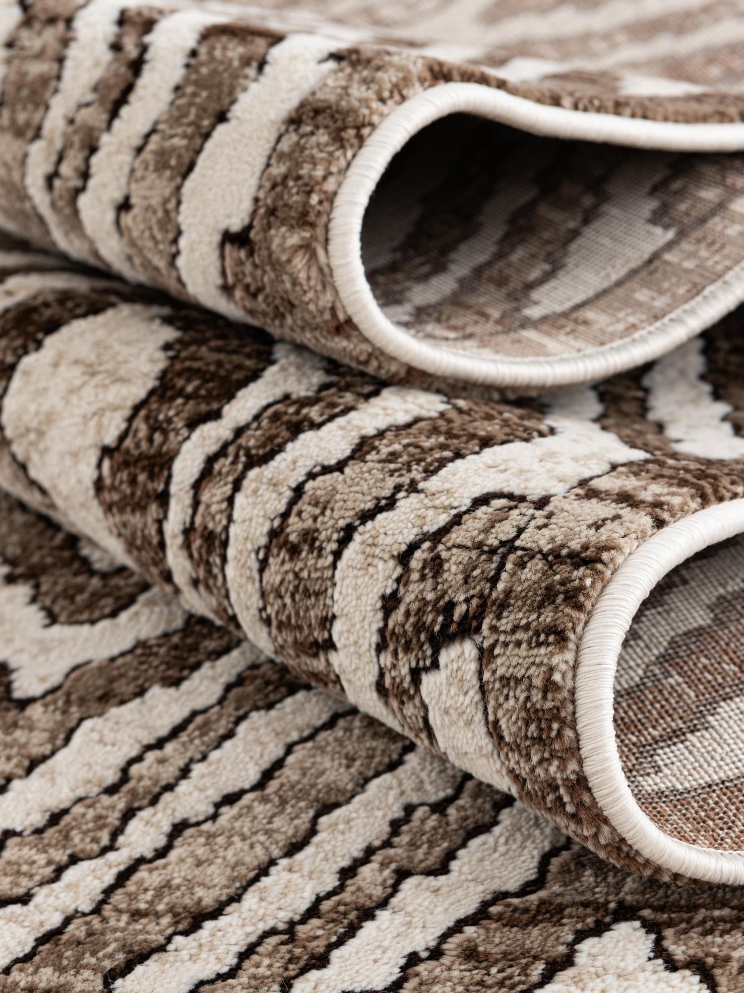 Chocolate Brown 5' 3 x 5' 3 Hermitage Round Area Rug 55% Polypropylene & 45% Polyester Easy Clean Stain-Resistant Carpet for Living, Office, Dorm Rooms for Sale at Rug Engine