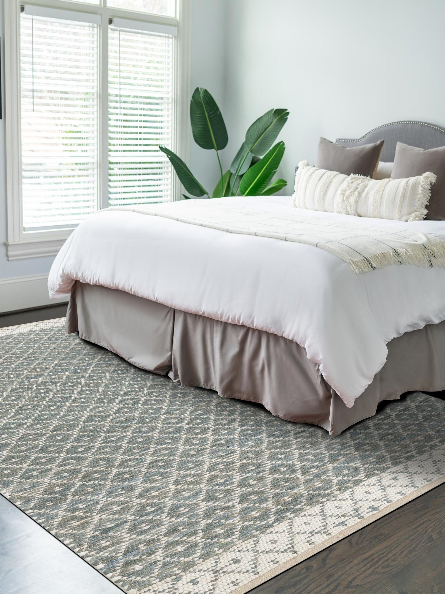Gray 8' x 10' Chindi Trellis Rectangle Area Rug Natural Eco-Friendly Cotton Geometric Pattern Carpet for Living Dining Room Office Bedrooms for Sale at Rug Engine