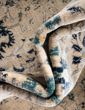 Beige 3' 3 x 3' 3 Oslo Round Area Rug 100% Polypropylene Traditional Classic Vintage Distressed Carpet for Indoor Home Decor for Sale at Rug Engine
