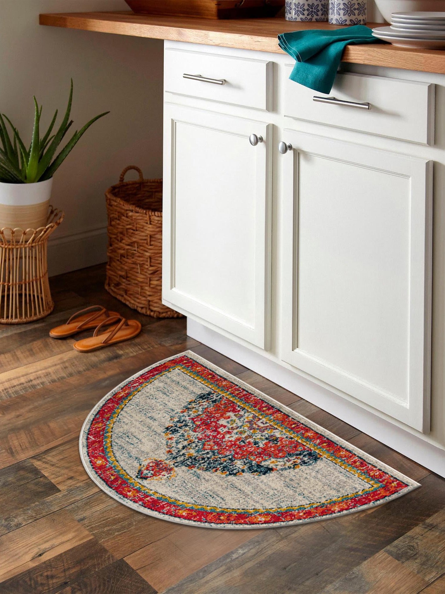 Ivory 2' 2 x 3' 7 Penrose Hearth Area Rug