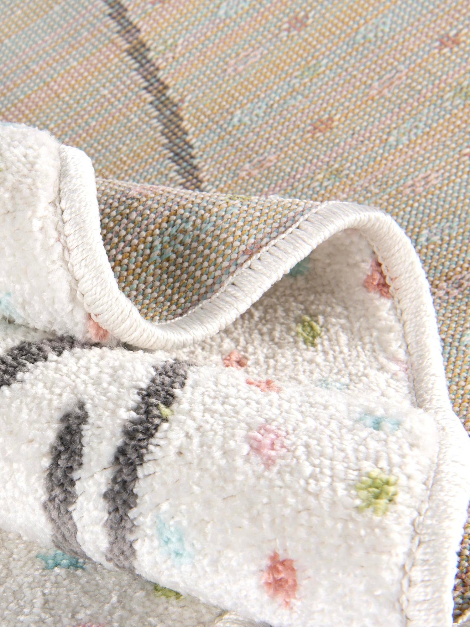 Gray 5' 3 x 5' 3 Whimsy Kids Round Area Rug for Baby Nursery, Toddler Playroom, Bedrooms