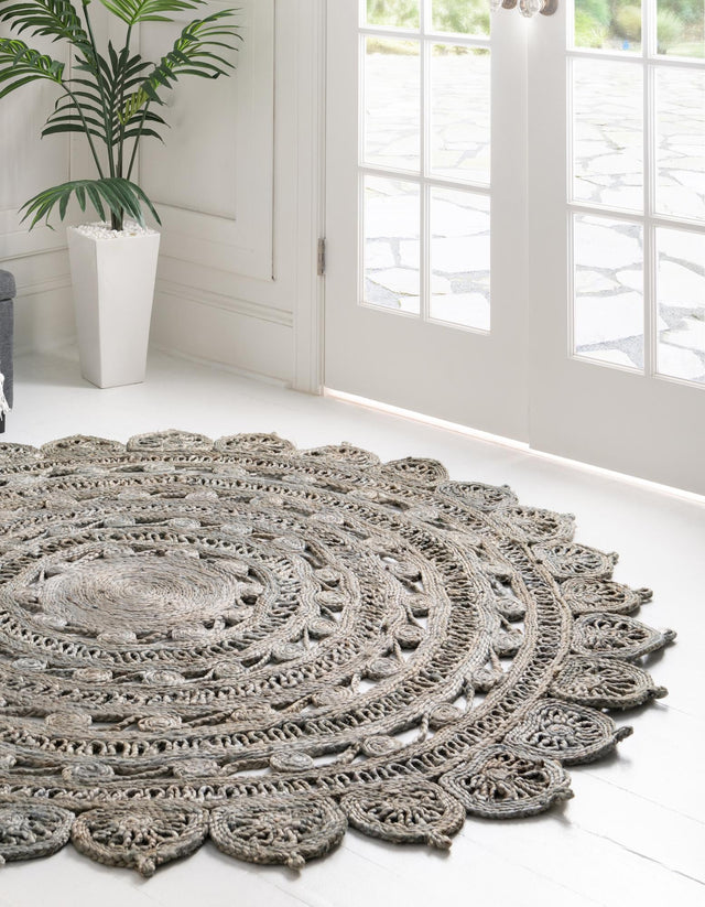Gray 6' 1 x 6' 1 Braided Jute Round Rug