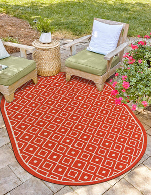 Rust Red 8' x 10' Outdoor Trellis Oval Rug