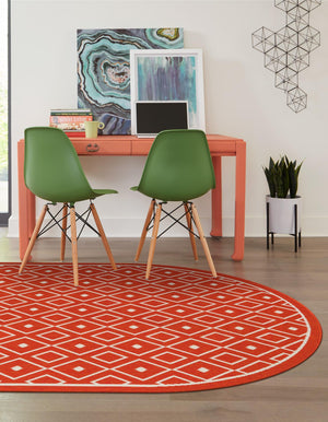 Rust Red 8' x 10' Outdoor Trellis Oval Rug