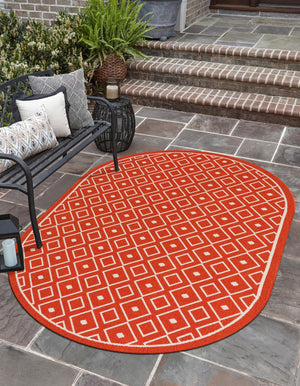 Rust Red 8' x 10' Outdoor Trellis Oval Rug