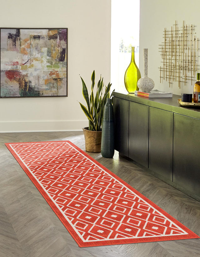 Rust Red 2' x 6' 1 Outdoor Trellis Runner Rug
