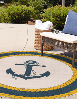 Ivory 7' 1 x 7' 1 Outdoor Coastal Round Rug