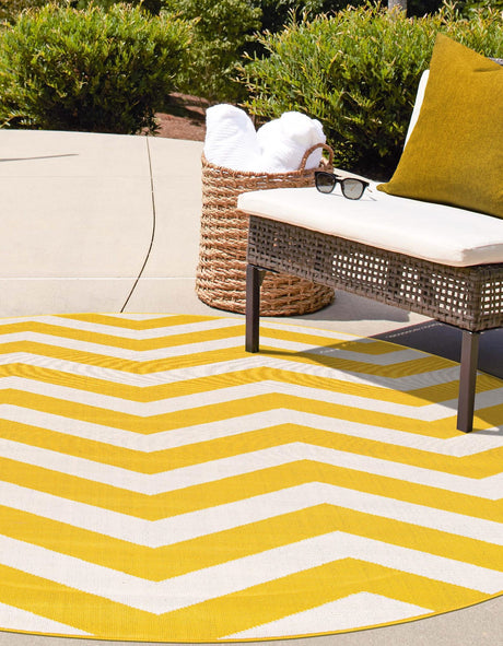 Yellow 4' 1 x 4' 1 Outdoor Coastal Round Area Rug Weather Resistant for Patio, Deck, Terrace, Balcony, Porch