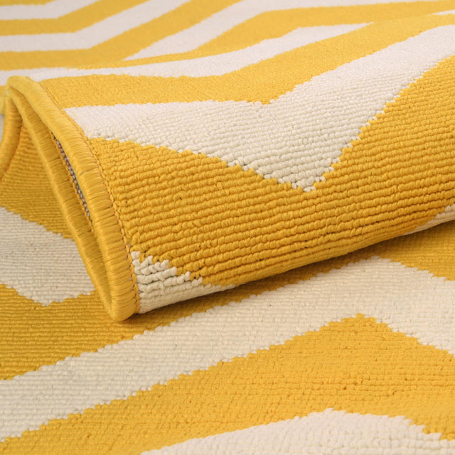 Yellow 4' 1 x 4' 1 Outdoor Coastal Round Area Rug Weather Resistant for Patio, Deck, Terrace, Balcony, Porch
