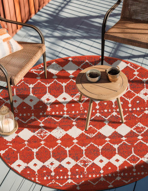 Rust Red 4' 1 x 4' 1 Outdoor Trellis Round Area Rug Weather Resistant for Patio, Deck, Terrace, Balcony, Porch Geometric Design Water Safe Outside Carpet for Sale at Rug Engine