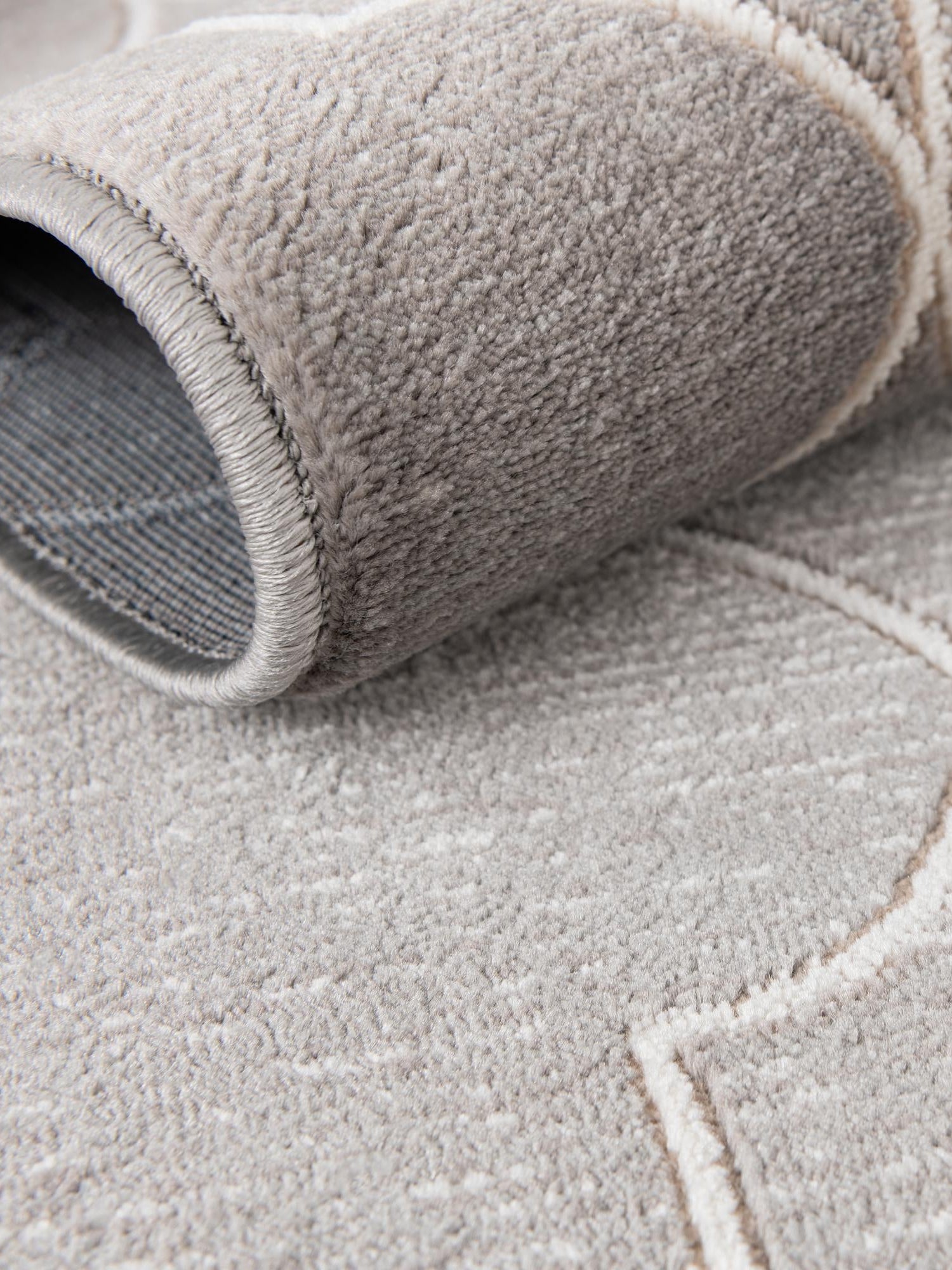 Gray 2' x 3' 1 Jill Zarin Uptown Rectangle Area Rug 70% Polypropylene & 30% Polyester  Contemporary Carpet for Living, Dining, Office, Bedroom for Sale at Rug Engine