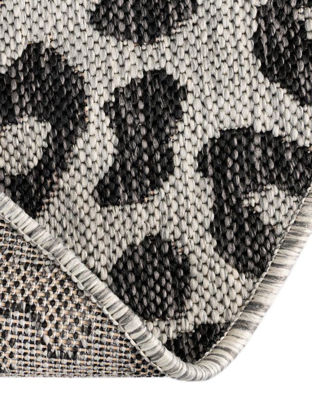 Light Gray 2' 2 x 4' Outdoor Safari Semicircle Hearth Rug
