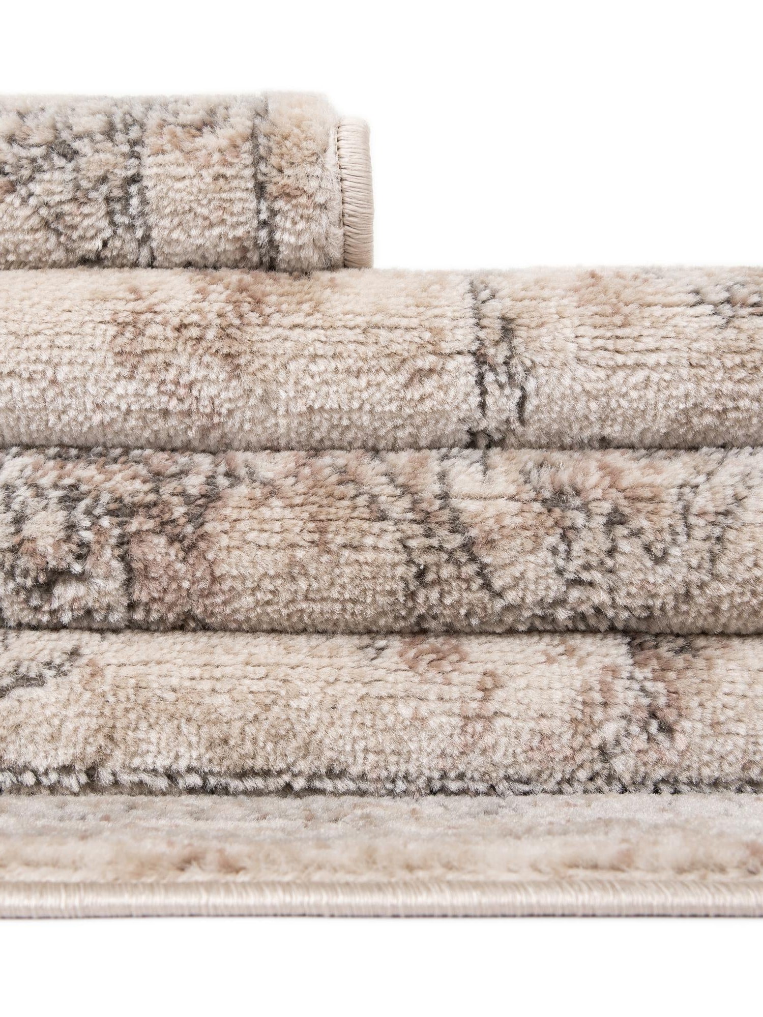 Ivory 3' 1 x 5' 3 Portland Oval Area Rug 85% Polypropylene & 15% Polyester Vintage Distressed Traditional Carpet for Home Decor for Sale at Rug Engine
