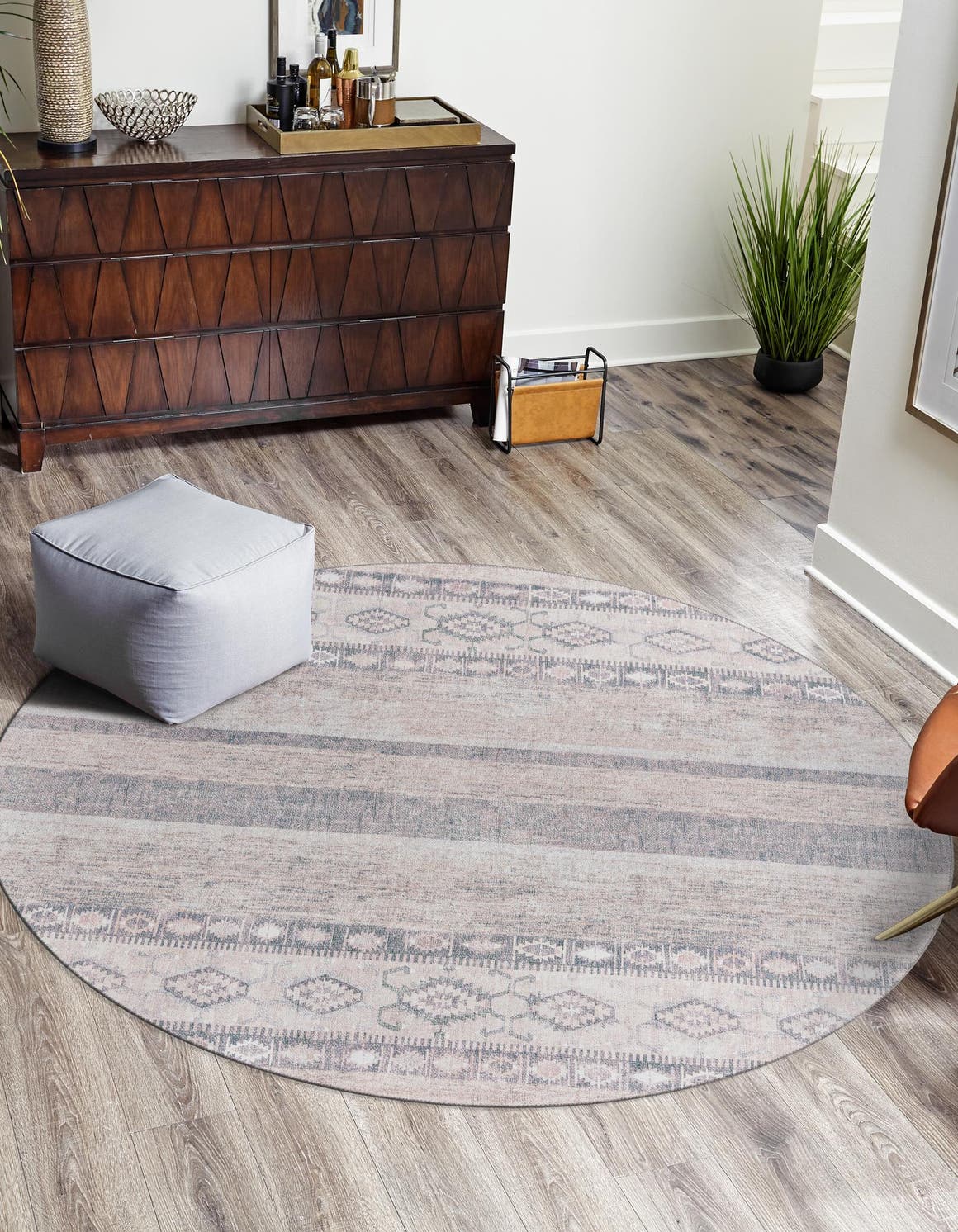 Washable Gray 3' 6 x 3' 6 Timeless Round Area Rug Easy to Clean Stain Resistant & Durable Traditional Classic Vintage Design Carpet for Sale at Rug Engine