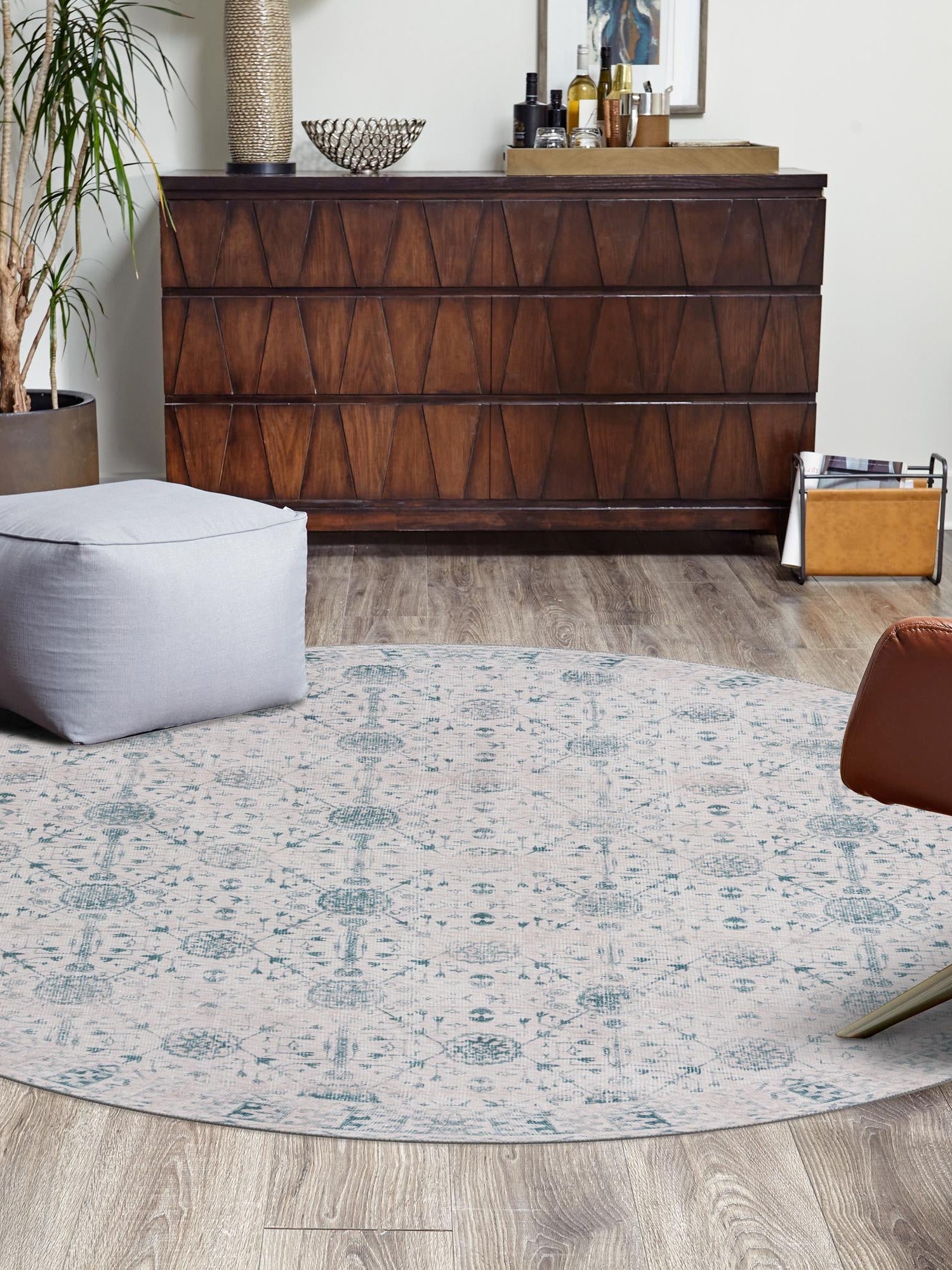 Washable Ivory 3' 6 x 3' 6 Timeless Round Area Rug Easy to Clean Stain Resistant & Durable Traditional Classic Vintage Design Carpet for Sale at Rug Engine