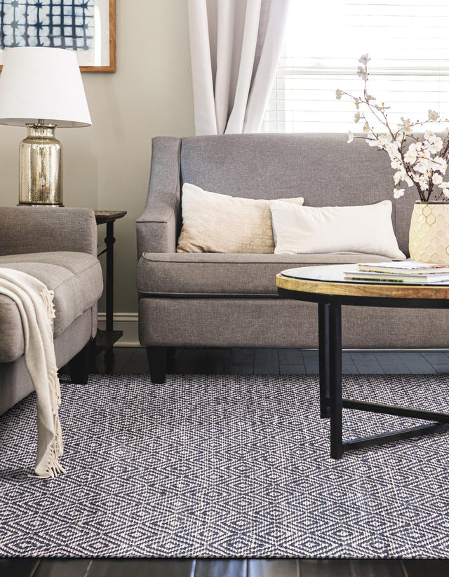 White Navy 6' 1 x 9' Braided Jute Rectangle Rug