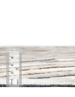 Gray Ivory 4' 1 x 4' 1 Cowhide Leather Round Rug