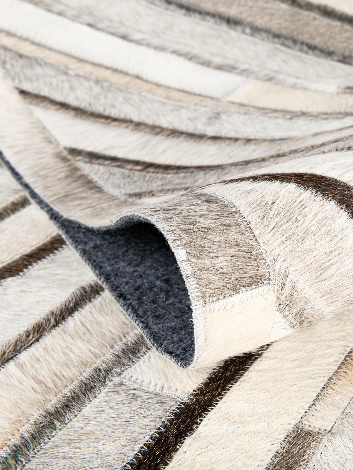 Authentic Luxury Gray Ivory 4' 1 x 4' 1 Cowhide Leather Round Area Rug Modern Interior Design 100% Real Natural Cowhide Carpet for Designer Home Decor for Sale at Rug Engine