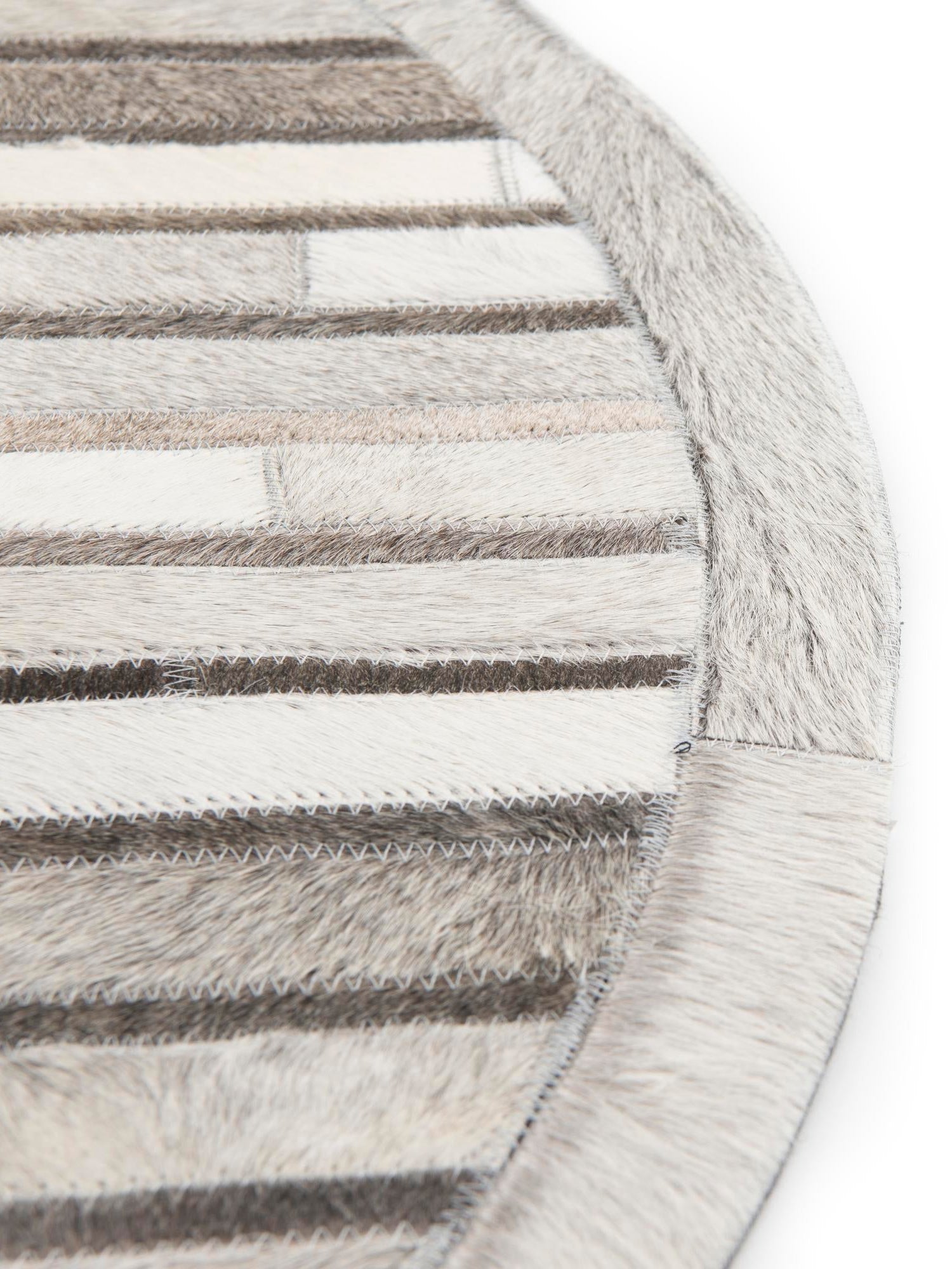 Authentic Luxury Gray Ivory 4' 1 x 4' 1 Cowhide Leather Round Area Rug Modern Interior Design 100% Real Natural Cowhide Carpet for Designer Home Decor for Sale at Rug Engine