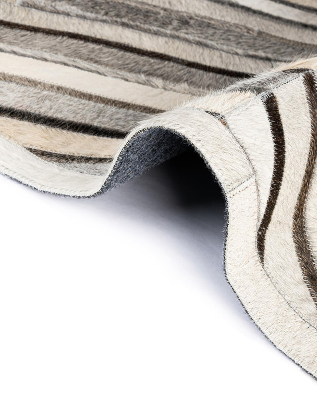 Gray Ivory 4' 1 x 4' 1 Cowhide Leather Round Rug