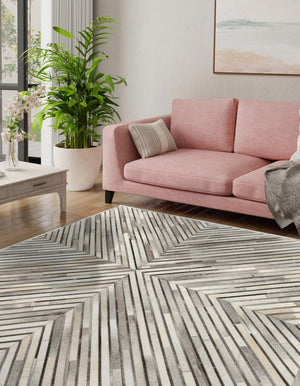 Gray Ivory 8' x 8' Cowhide Leather Square Rug