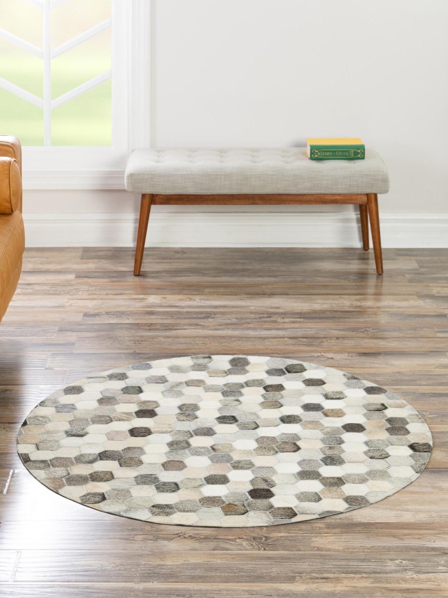 Authentic Luxury Ivory Gray 4' 1 x 4' 1 Cowhide Leather Round Area Rug Modern Interior Design 100% Real Natural Cowhide Carpet for Designer Home Decor for Sale at Rug Engine