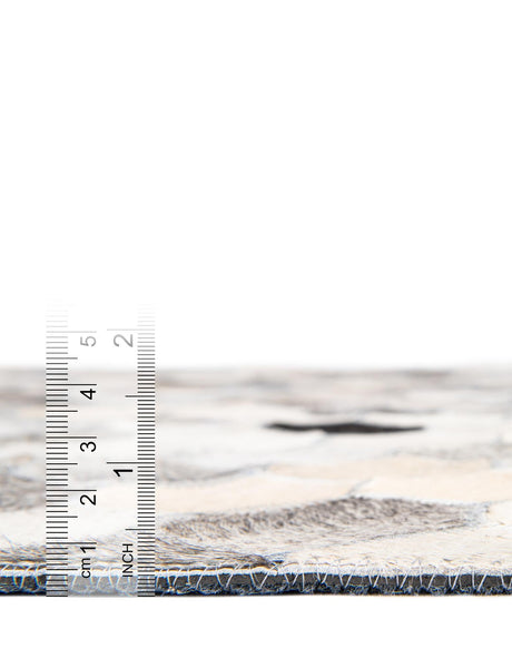 Authentic Luxury Ivory Gray 4' 1 x 4' 1 Cowhide Leather Round Area Rug Modern Interior Design 100% Real Natural Cowhide Carpet for Designer Home Decor for Sale at Rug Engine